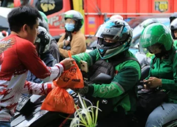 OT Group dan Brotherhood Jakarta Hadirkan Takjil untuk Pengendara 2 OT Group dan Brotherhood Jakarta Hadirkan Takjil untuk Pengendara_Womanindonesia.co.id