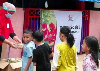 Hangatnya Silaturahmi di Hari Raya, Super Indo dan Mitra Pemasok Berbagi Kebahagiaan di 6 Kota_Womanindonesia.co.id