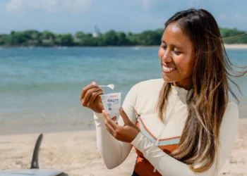 Ombak Bali Bawa Dhea Natasya ke Panggung Dunia_womanindonesia.co.id